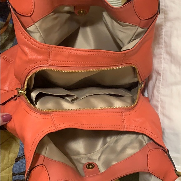 Leather coach purse. Good condition - Picture 4 of 4